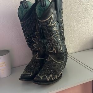 cowboy boots in good condition. size 8 1/2, corral brand. 12 inch boot shaft.